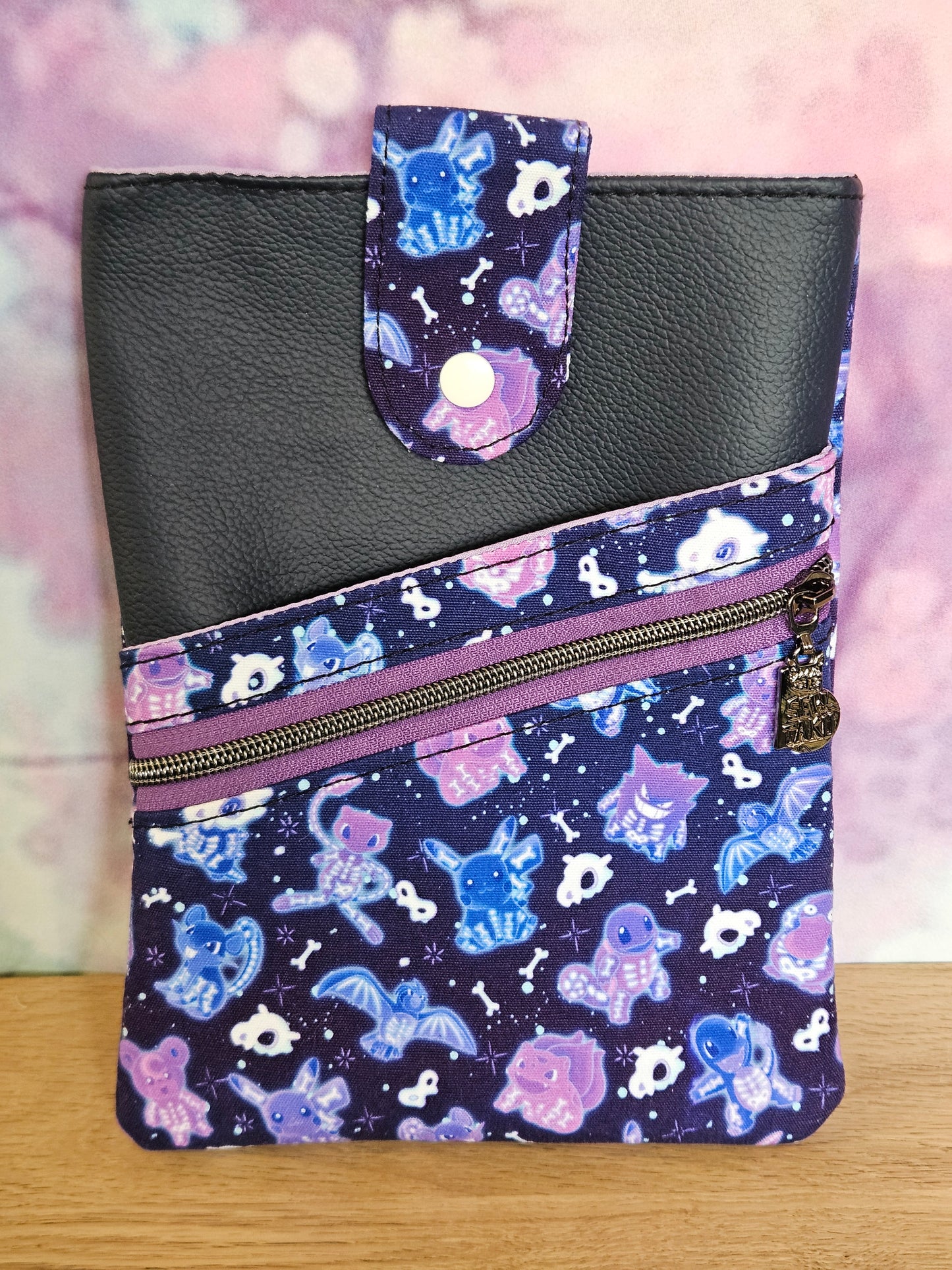 Skelli Poke Book Sleeve
